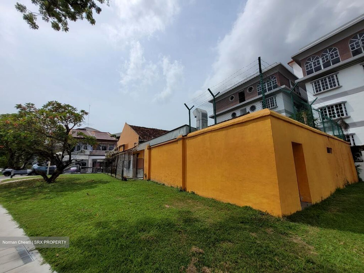 Joo Chiat Place (D15), Shop House #567597621
